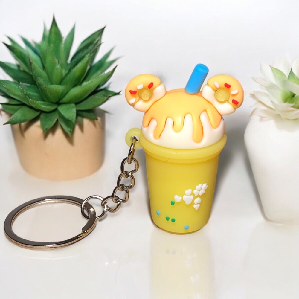 Ice Cream Cup w/ Donuts Keychain